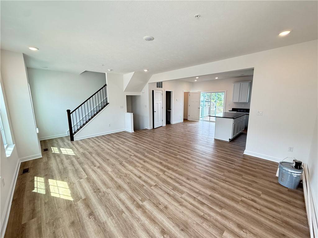 Moon/crescent Twp, PA 15108,175 Lockheed Drive