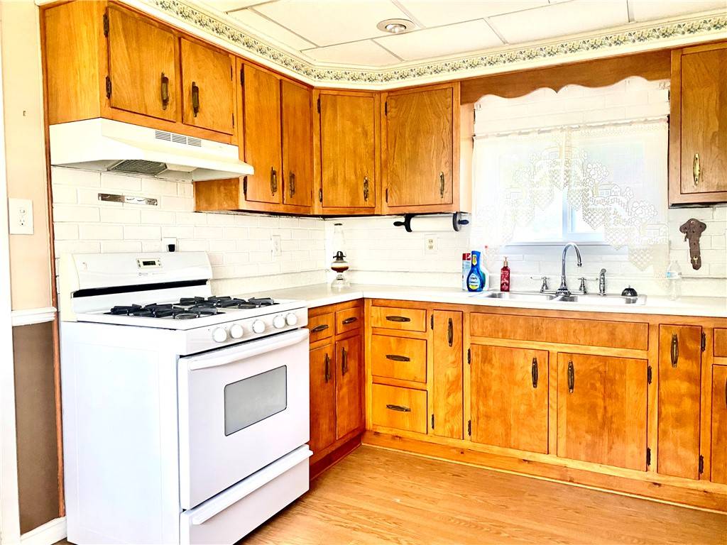 New Castle/3rd, PA 16101,105 S Mulberry