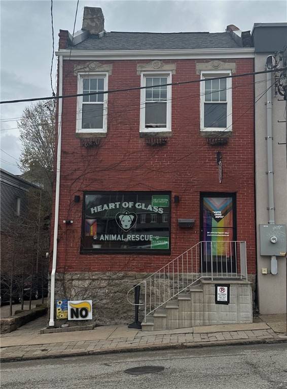 South Side, PA 15203,99 S 10th St