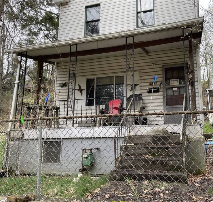 Sheraden, PA 15204,3242 Slope St