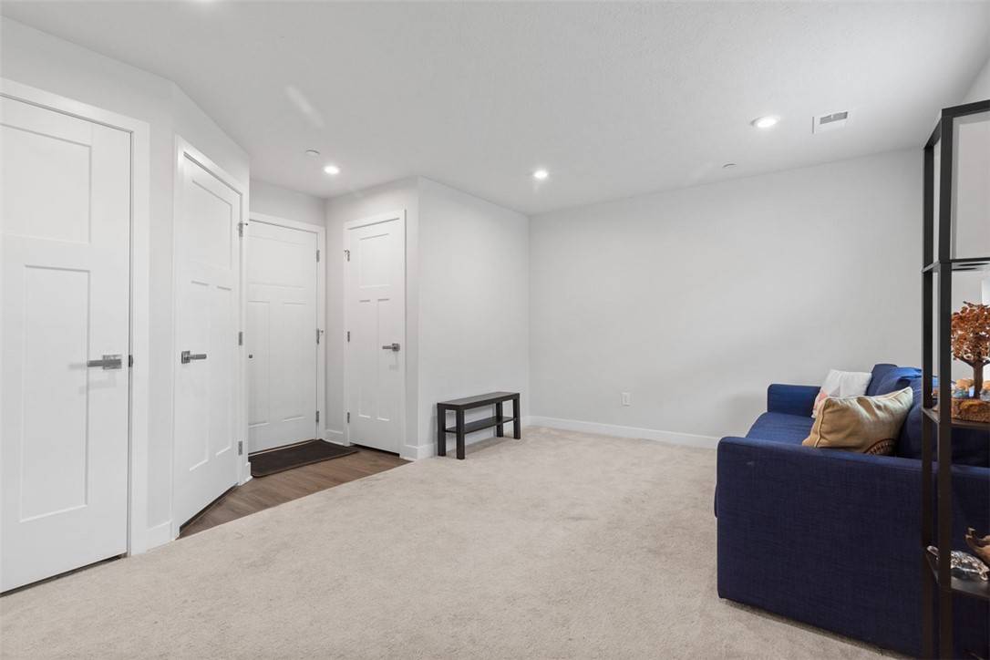 Cranberry Twp, PA 16066,202 Amon St