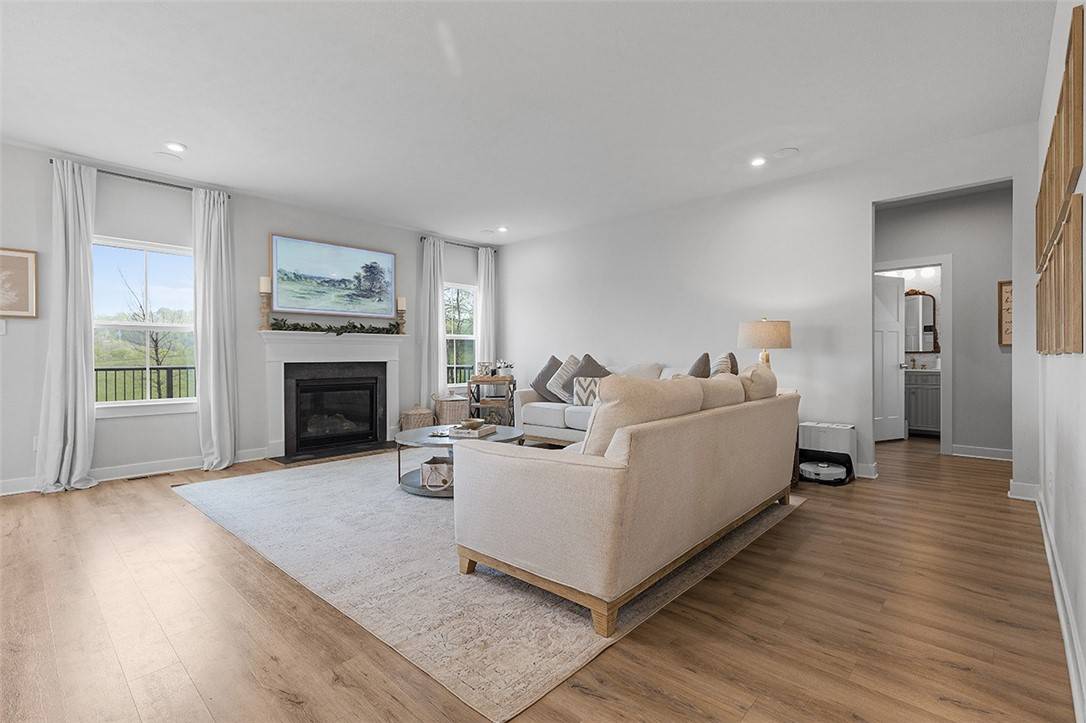 Jefferson Hills, PA 15025,156 Washington Dr