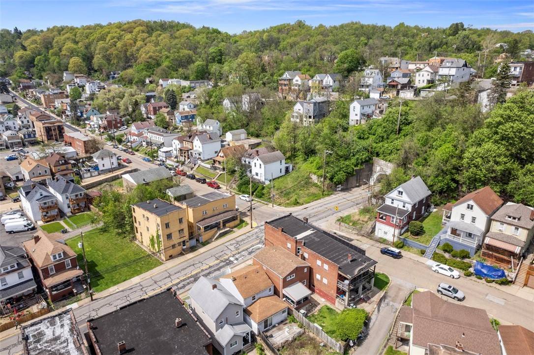 Stowe Twp, PA 15136,803 7th Street