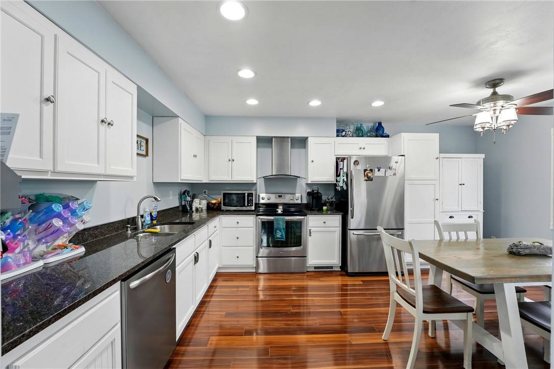 Fredonia, PA 16124,40 E Chestnut St