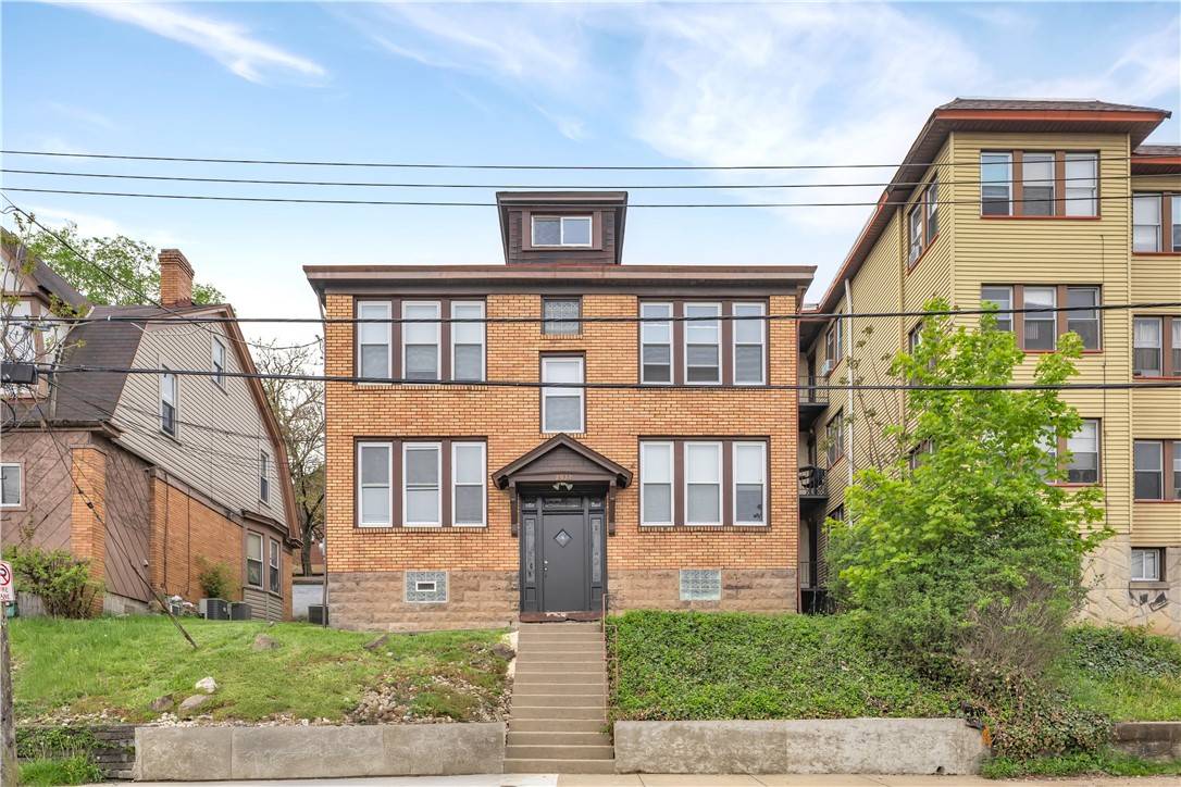 Brentwood, PA 15227,2832 Clermont Ave