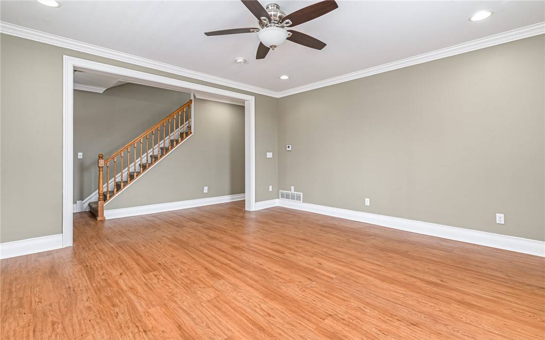 Sewickley, PA 15143,608 Broad St