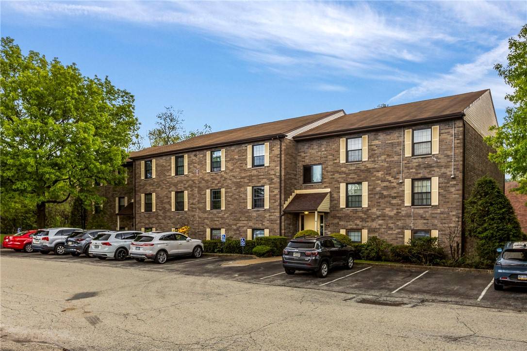 Wilkinsburg, PA 15221,7501 Penn Bridge Ct