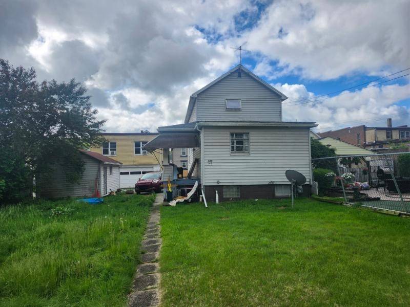 East Vandergrift, PA 15629,325 1/2 Quay Street