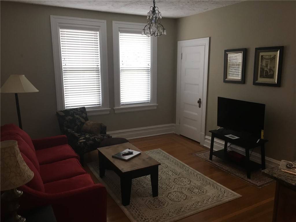 Friendship Park, PA 15224,421 S Pacific Ave #3