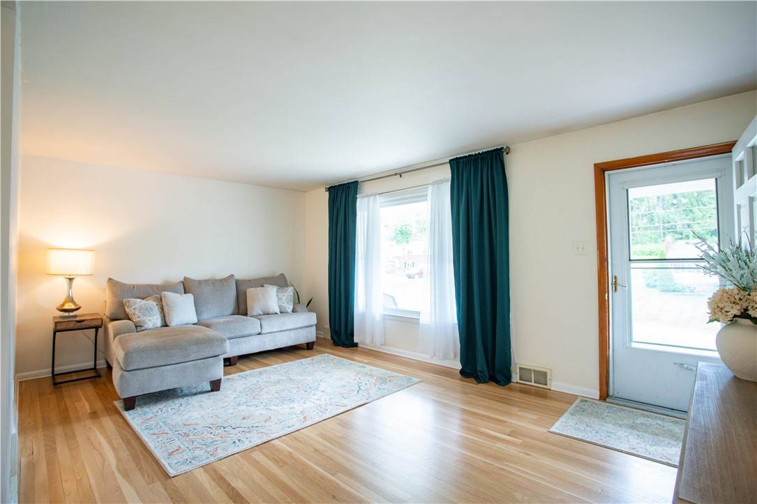 Hopewell Twp - Bea, PA 15001,5106 McIntosh Drive