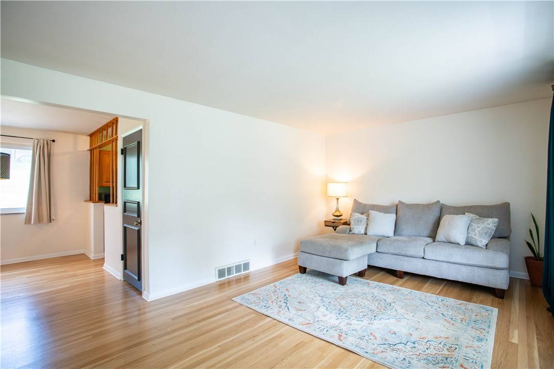 Hopewell Twp - Bea, PA 15001,5106 McIntosh Drive