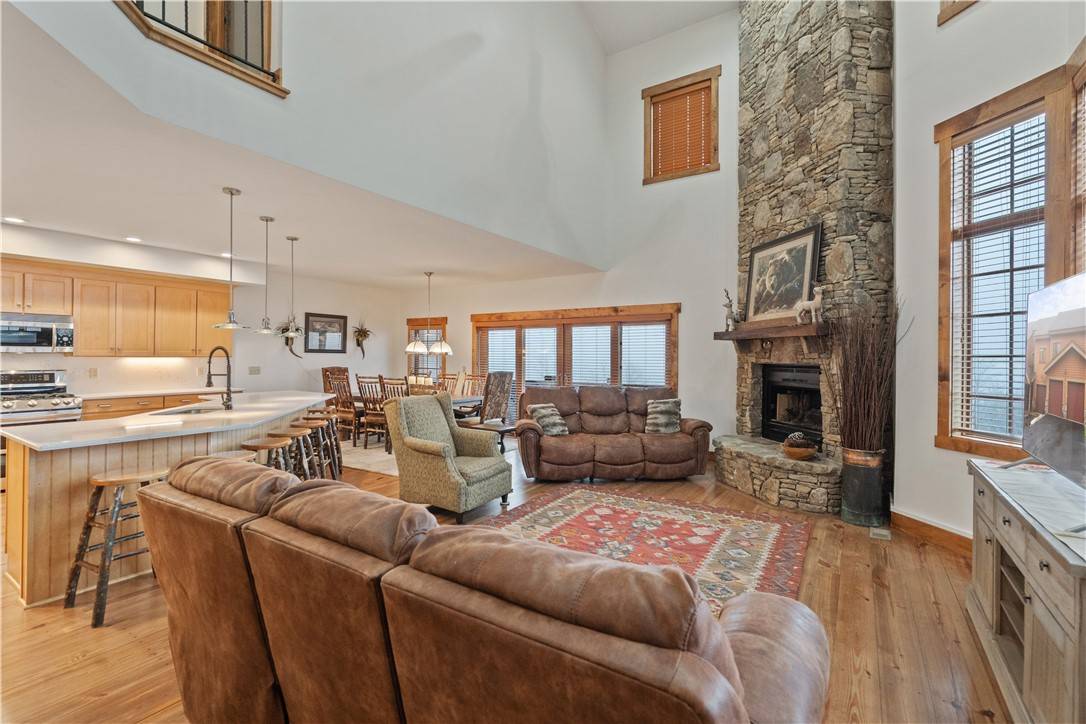 Seven Springs Resort, PA 15622,166 Southwind Drive