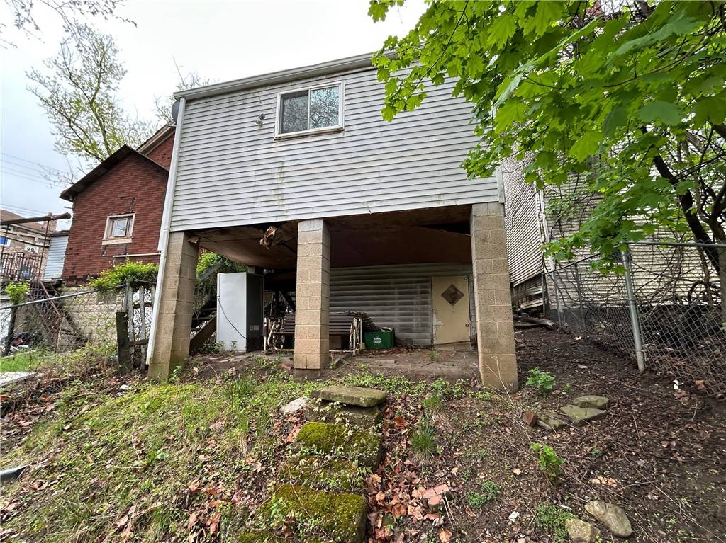 Wilkinsburg, PA 15221,1302 Coal St