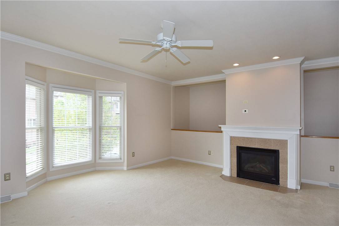 Franklin Park, PA 15143,1704 Waterleaf Dr