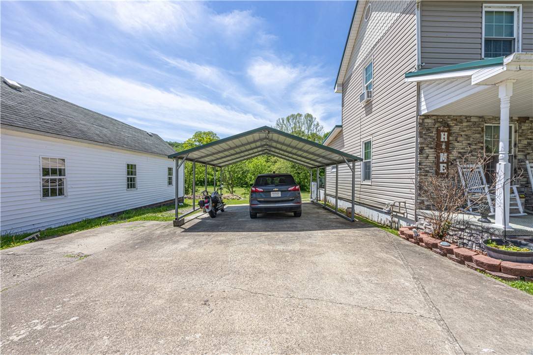 New Freeport, PA 15316,135 Oak Forest Rd