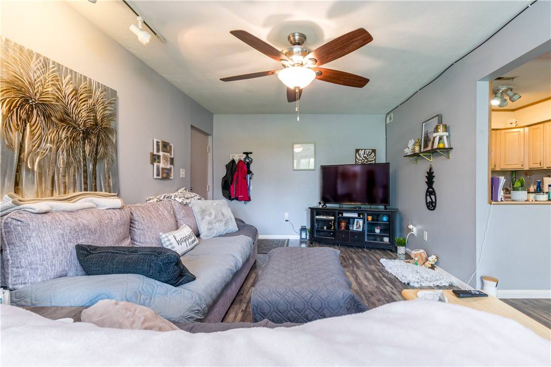 Moon/crescent Twp, PA 15108,1200 College Park Dr #2