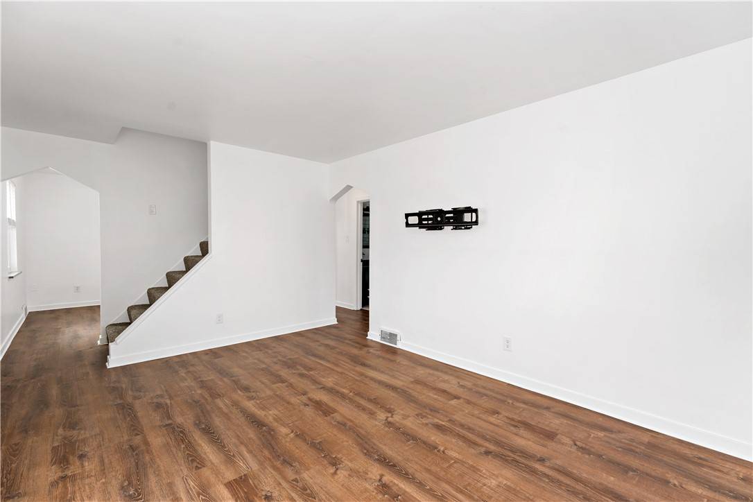 Baldwin Boro, PA 15227,3652 OAKLEAF RD
