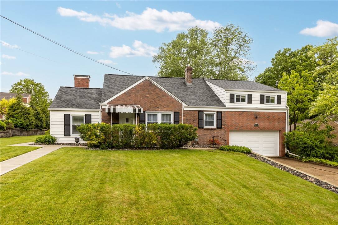 Bethel Park, PA 15102,202 Pickwick Dr