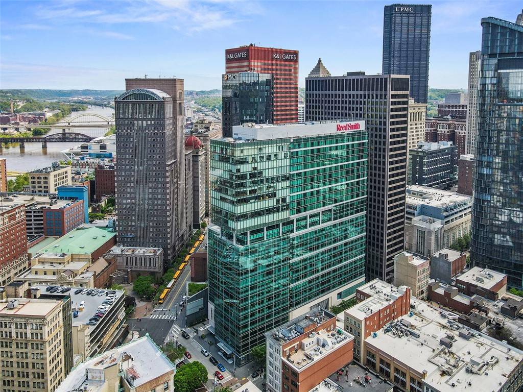Downtown Pgh, PA 15222,550 Market Street #19