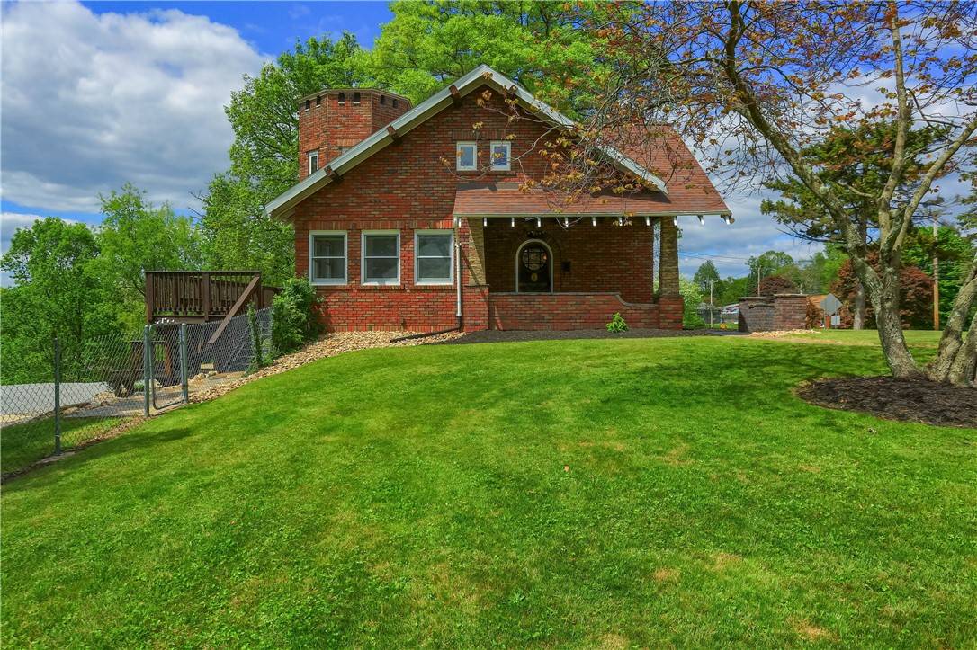 Economy, PA 15003,2011 Ridge Road Ext