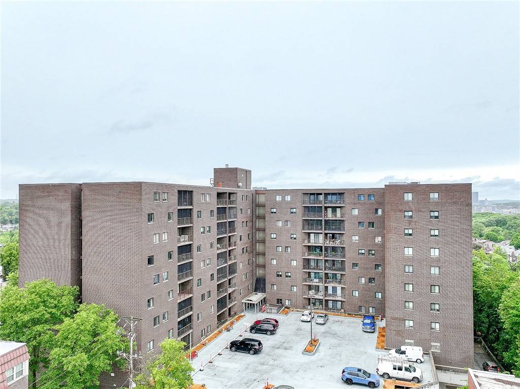 Squirrel Hill, PA 15217,5600 Munhall Rd #306