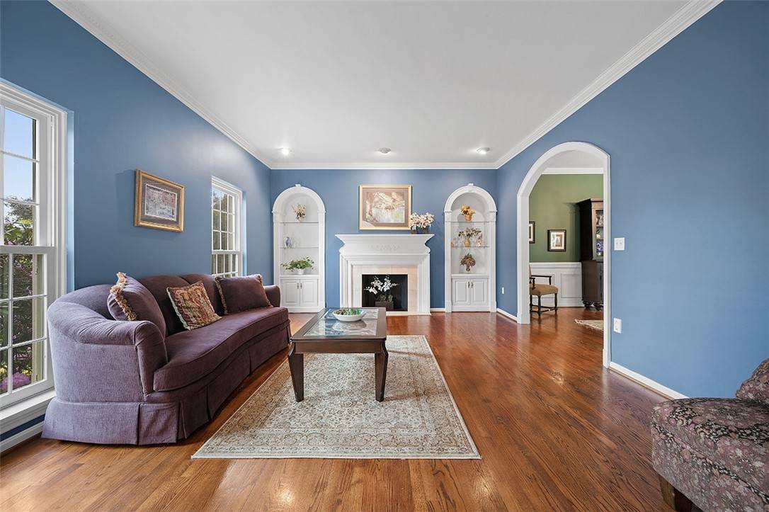Upper St. Clair, PA 15241,1137 TALL TREES DRIVE