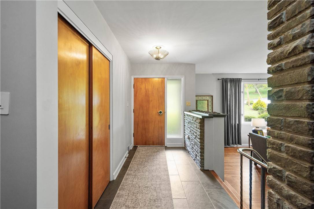 Upper St. Clair, PA 15241,205 Seegar Rd