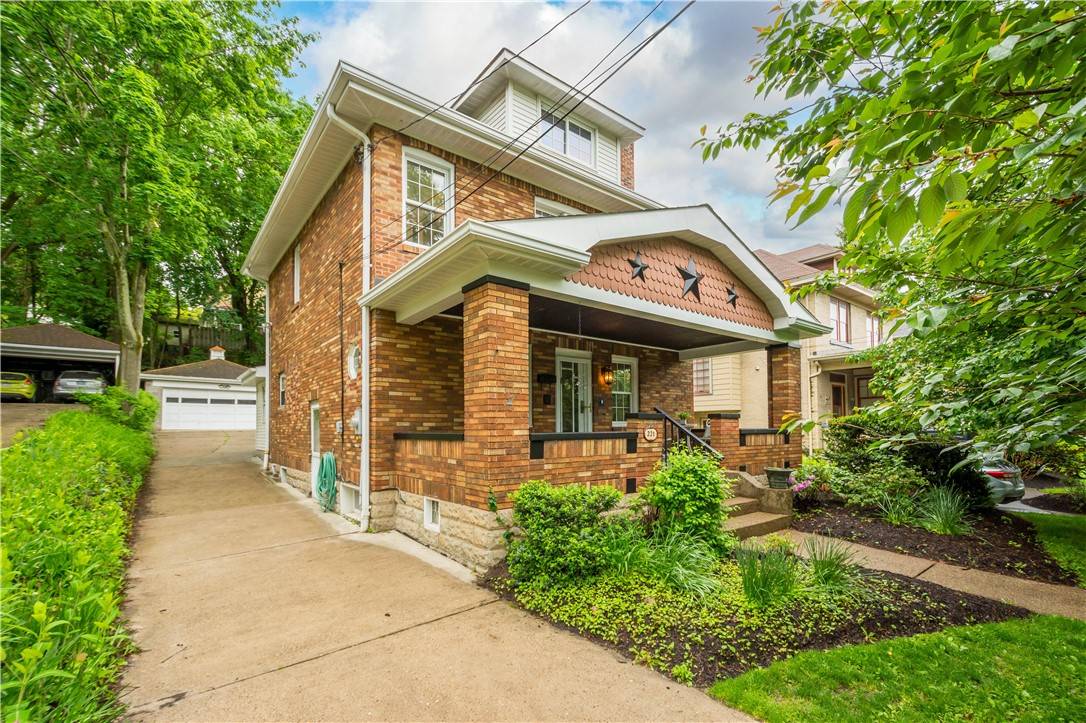 Mt. Lebanon, PA 15228,221 Magnolia Pl