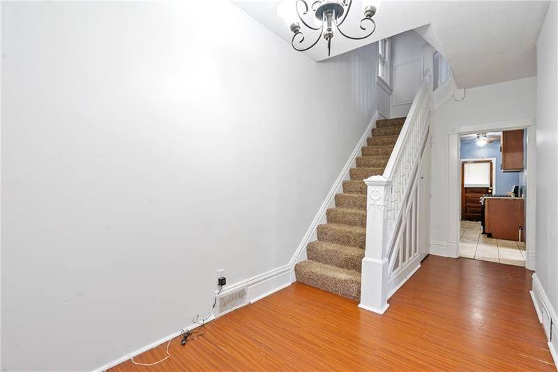 Sheraden, PA 15204,3277 Tuxedo St