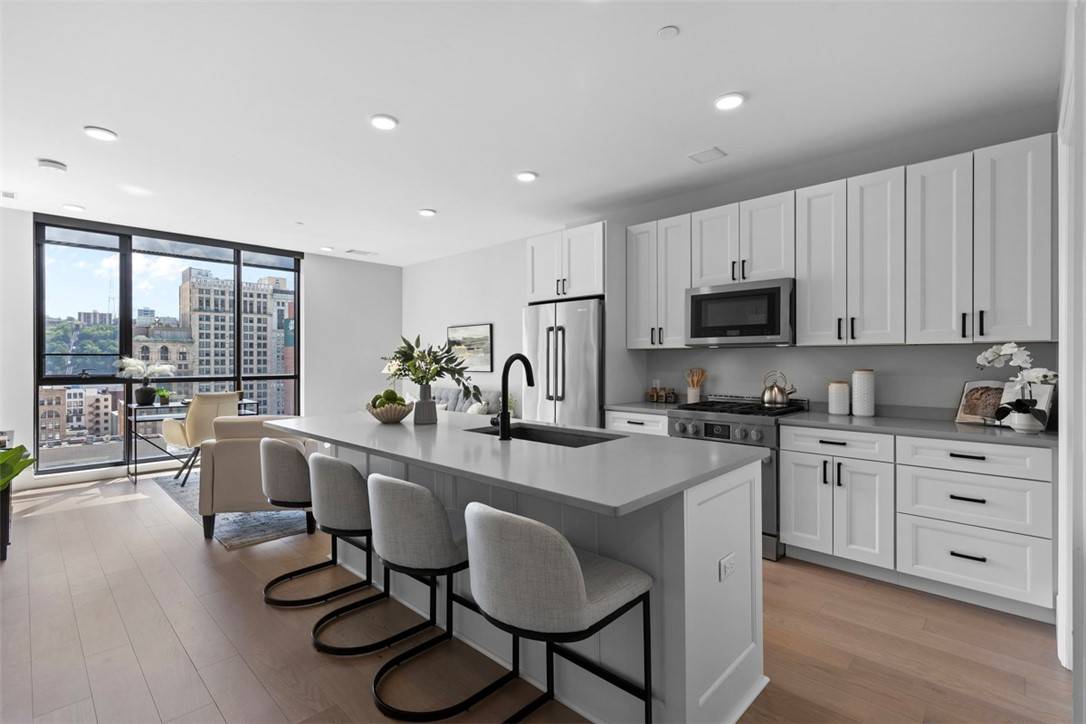 Downtown Pgh, PA 15222,350 Oliver Ave #1203