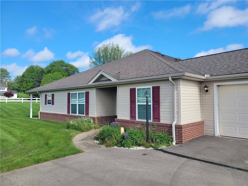 Liberty Twp, PA 16127,422 Stewart Ln