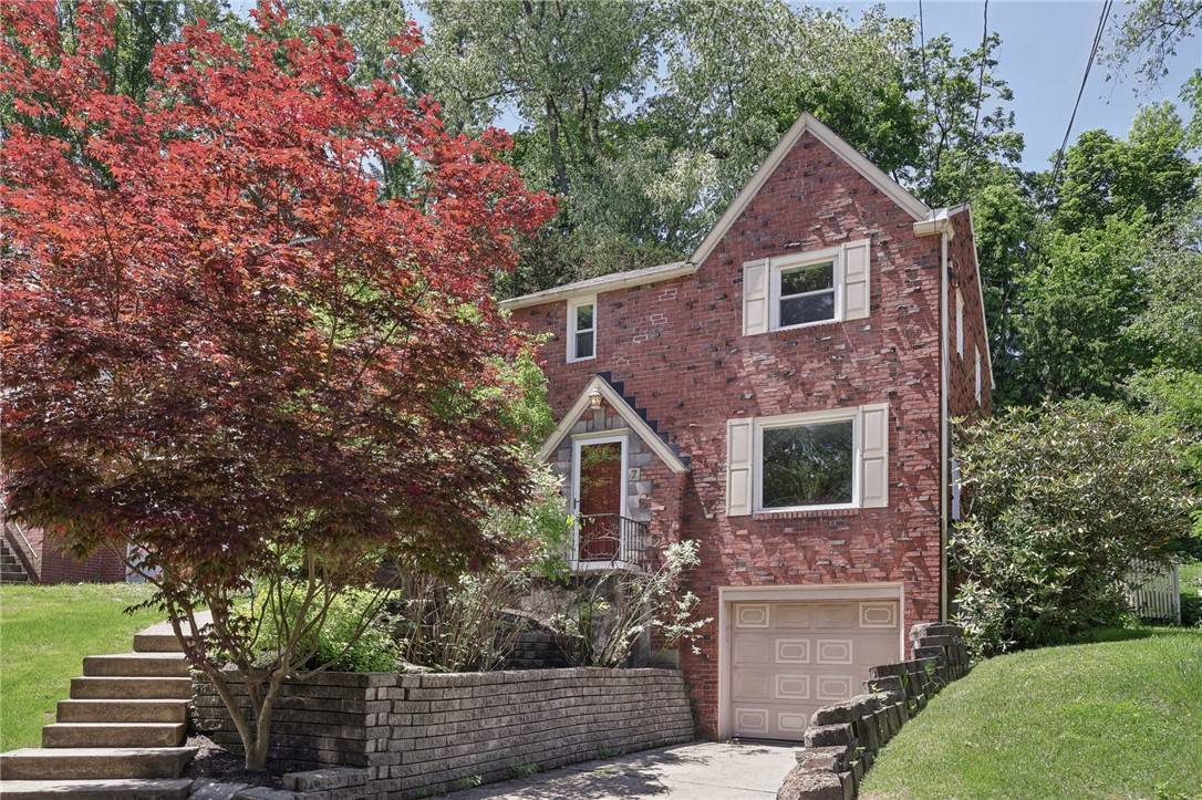 Mt. Lebanon, PA 15228,7 Earlswood Ave