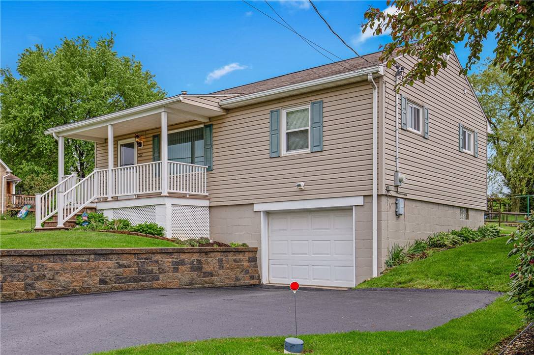 Jennerstown Boro, PA 15547,222 E Denison Way