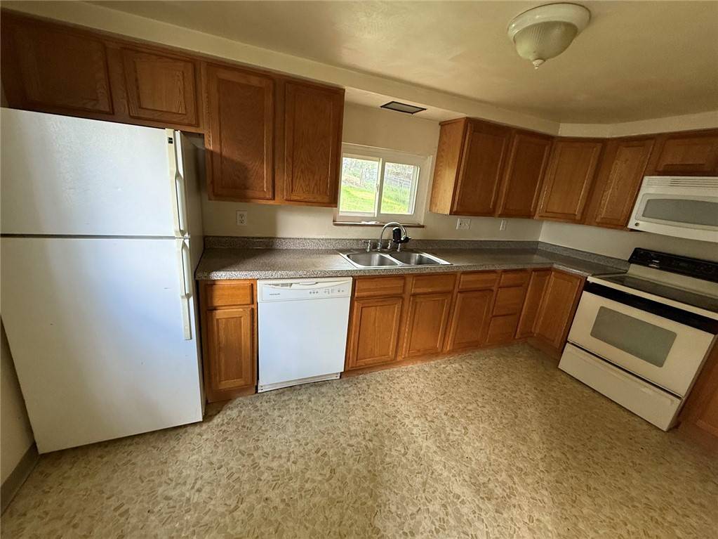Bethel Park, PA 15102,2895 Hemlock St