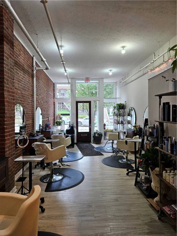 Lawrenceville, PA 15224,4047 Penn Avenue
