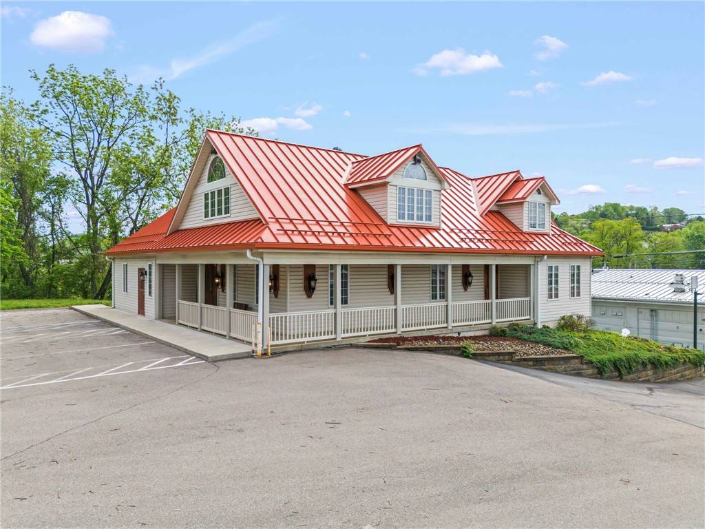 Peters Twp, PA 15317,108 W McMurray