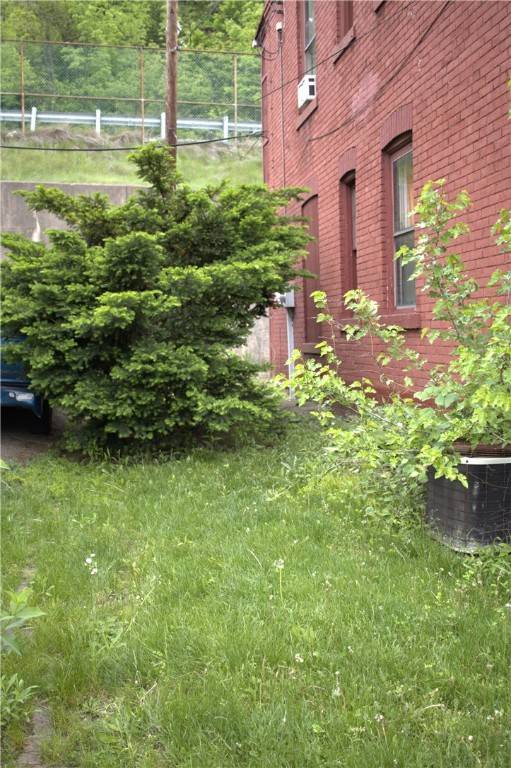 Wilmerding, PA 15148,518 Middle Avenue