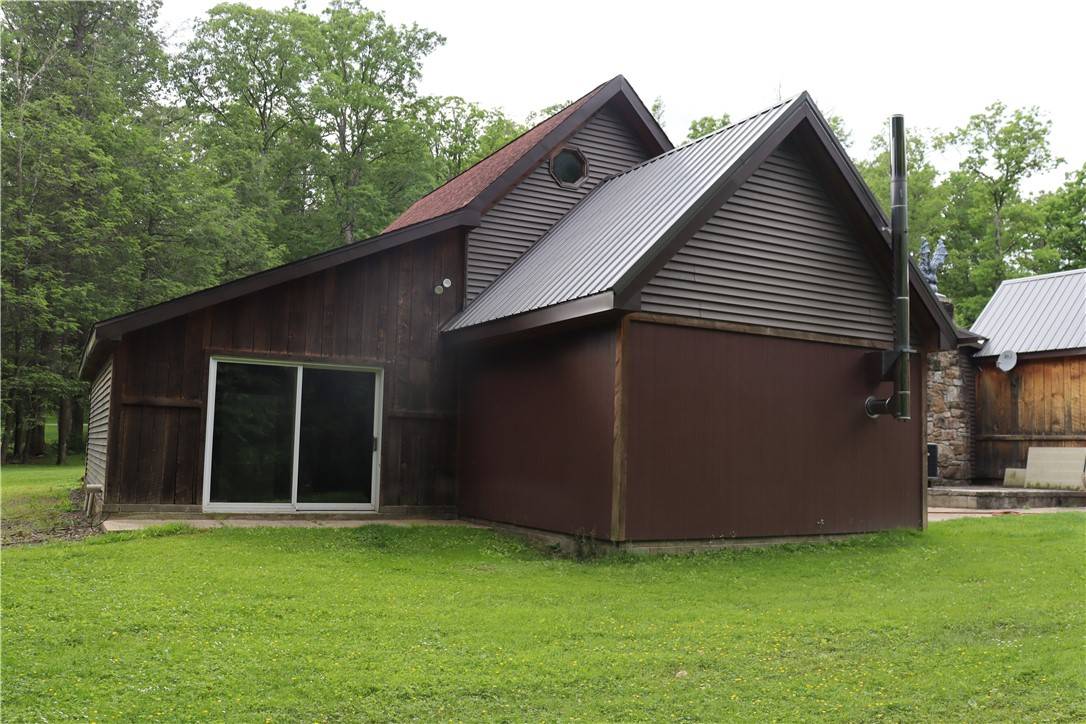 Ligonier Twp, PA 15658,222 DW Lane