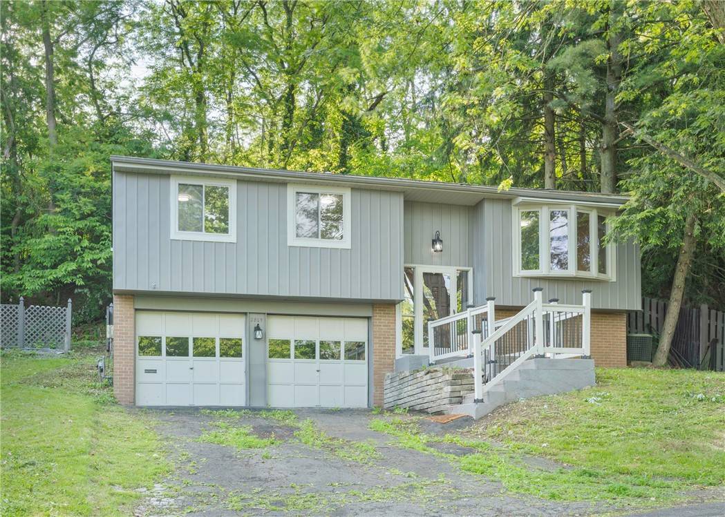 South Park, PA 15129,2869 Amy Dr