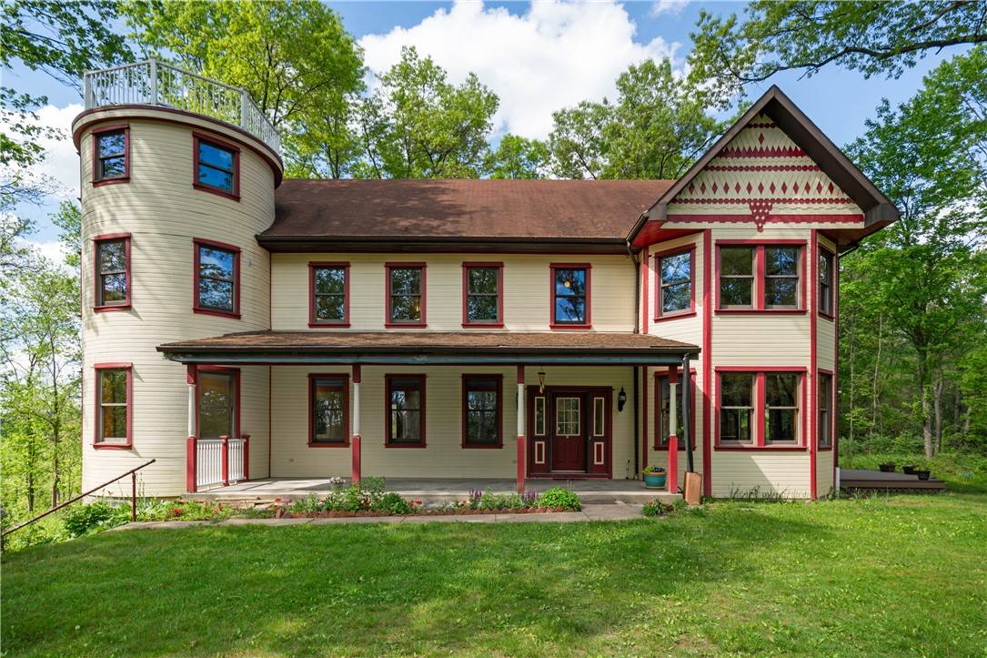 Donegal, PA 16034,111 Pine Haven Dr