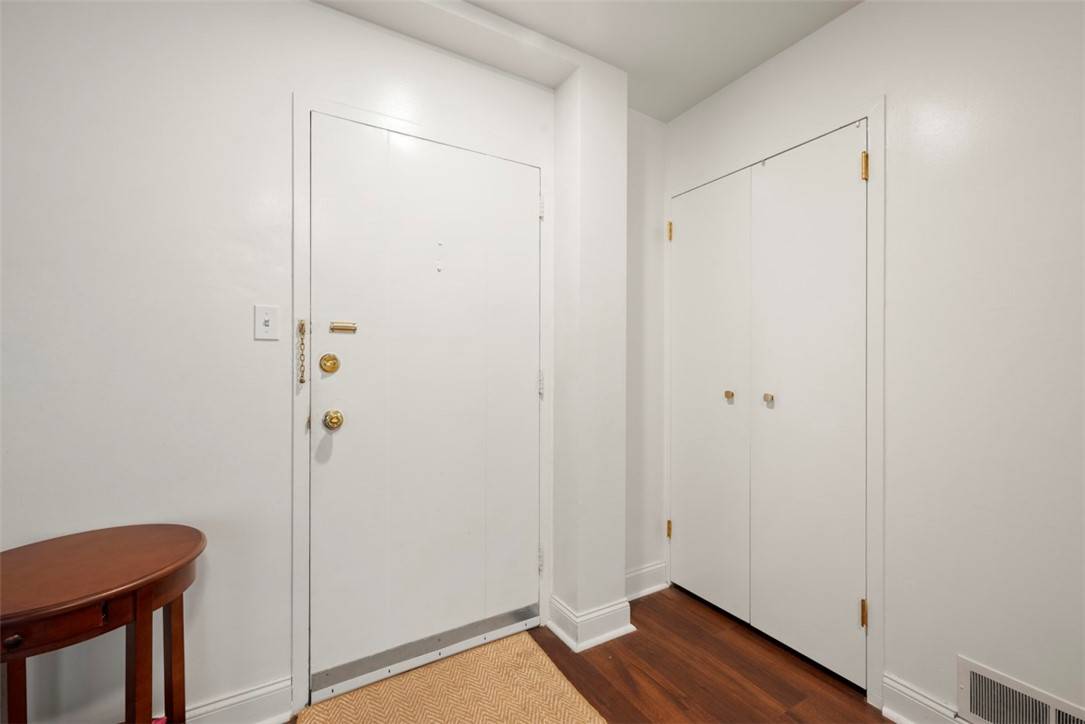 Shadyside, PA 15232,5100 5th Ave #407