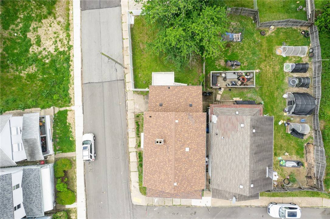Mckeesport, PA 15132,1422 Meadow St
