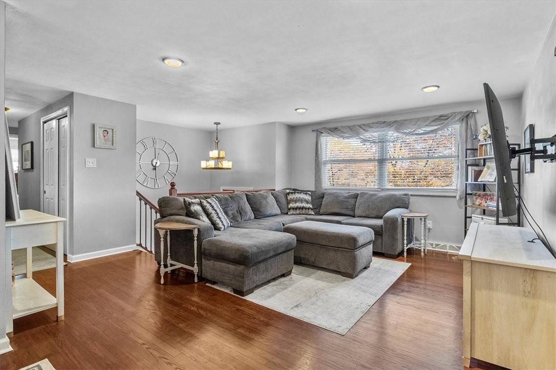 Avalon, PA 15202,815 Semple Ave