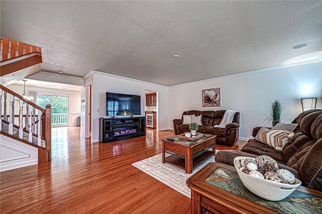 Robinson Twp - Nwa, PA 15108,250 Overlook Ct