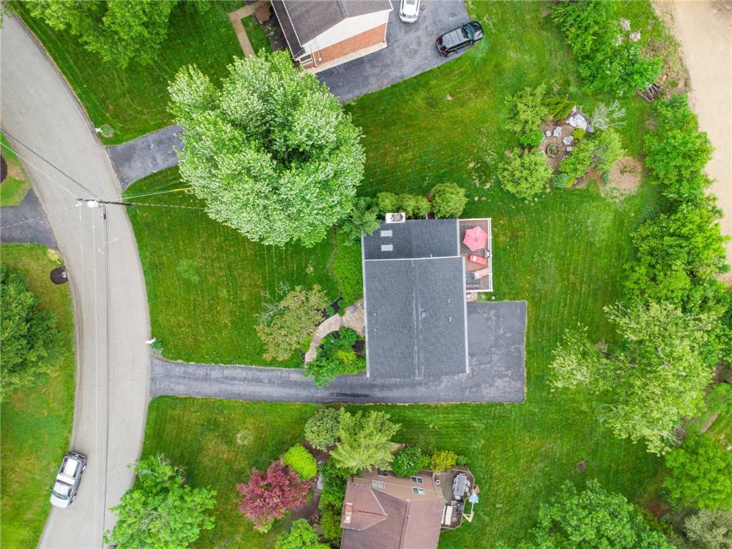 Upper St. Clair, PA 15241,2508 Corteland Dr