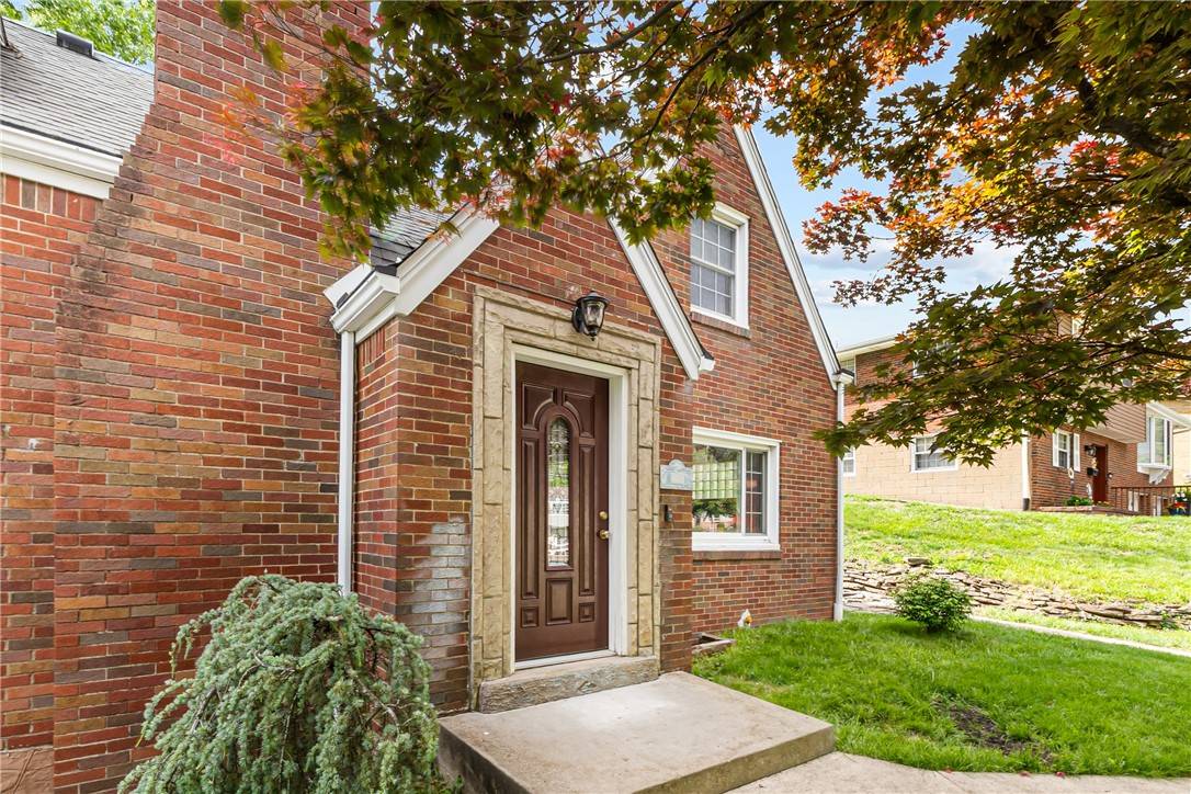 Baldwin Boro, PA 15236,5438 Hacienda Dr