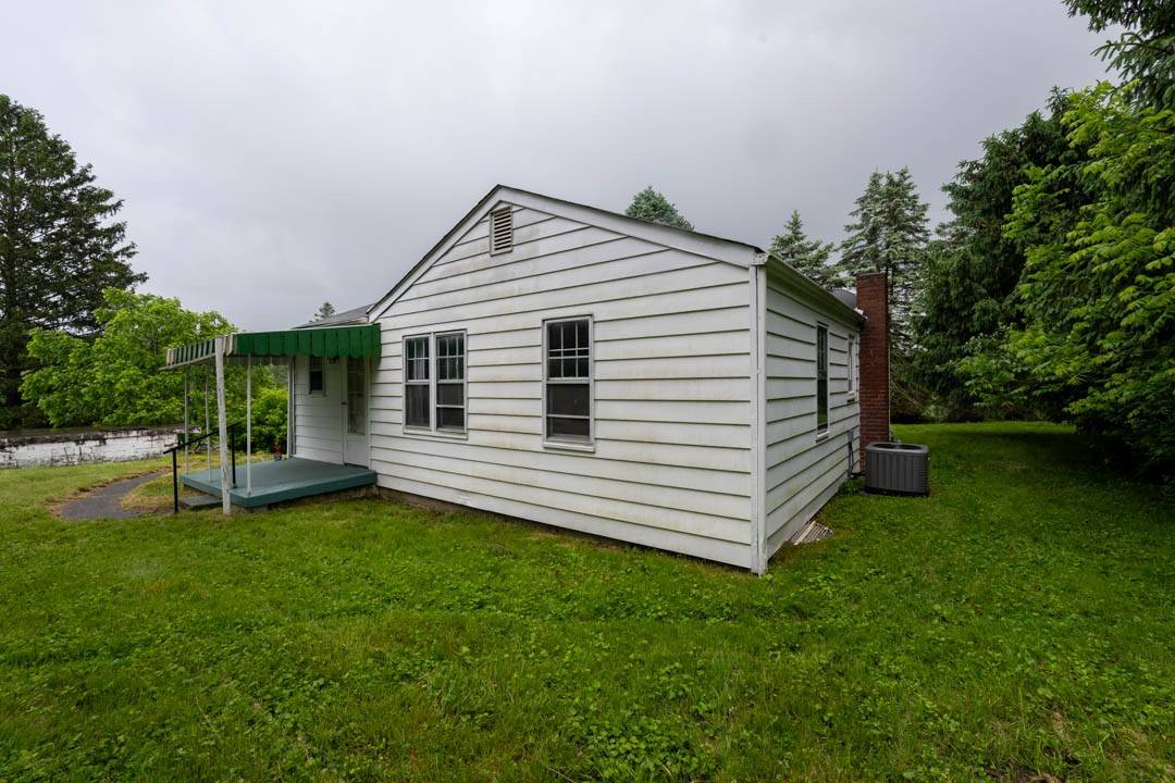 South Park, PA 15236,1153 Yanks Ln