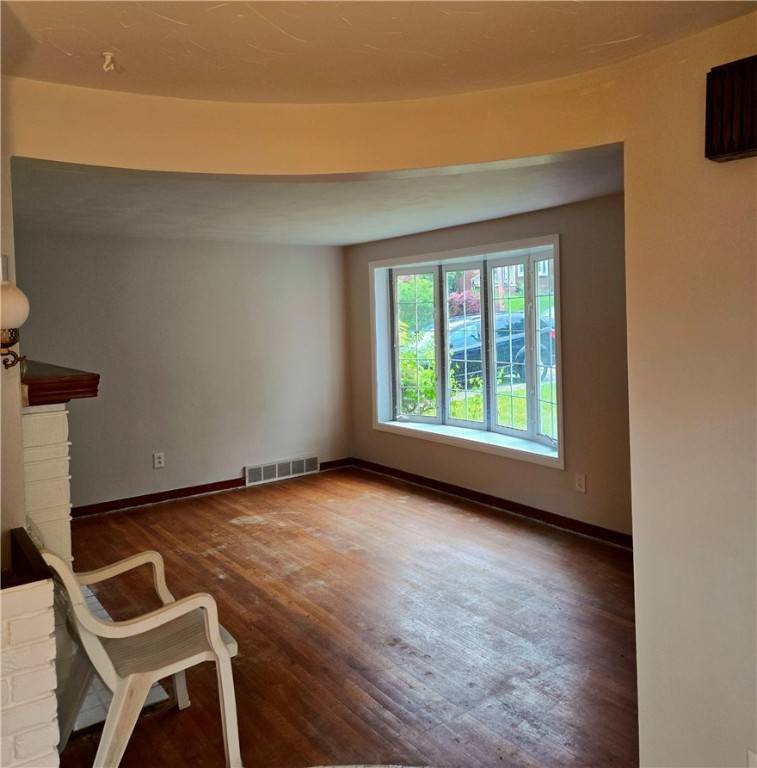 Lincoln Place, PA 15207,1161 Cox Pl