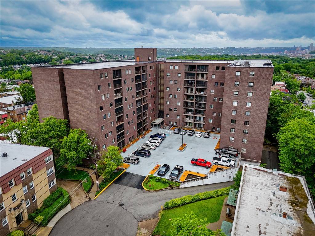 Squirrel Hill, PA 15217,5600 Munhall Rd #201