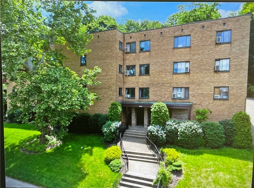 Shadyside, PA 15232,5120 5th Avenue #103